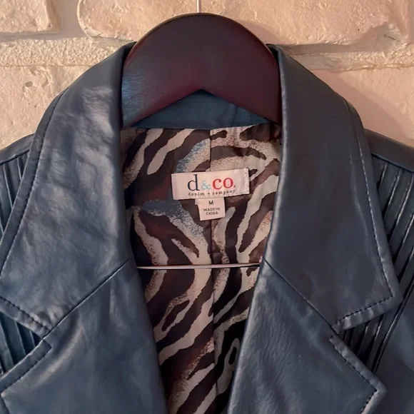 Vintage DENIM & CO Blue Leather Blazer - Picture 2 of 9